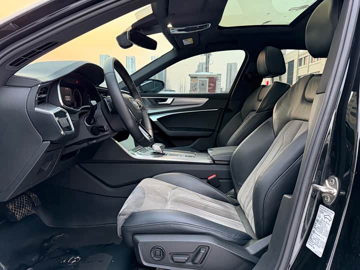 Фото 7 - Audi A6L