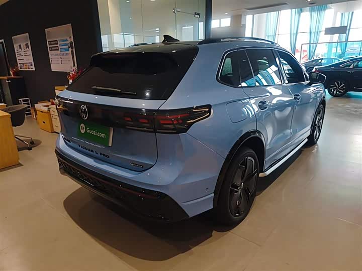 Фото 7 - Volkswagen Tiguan L Pro