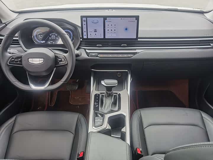 Фото 7 - Geely Emgrand