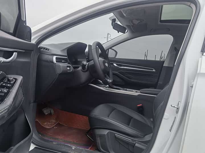 Фото 9 - Geely Emgrand