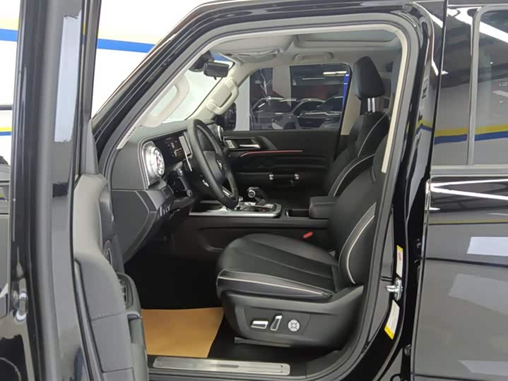 Фото 9 - Tank 300