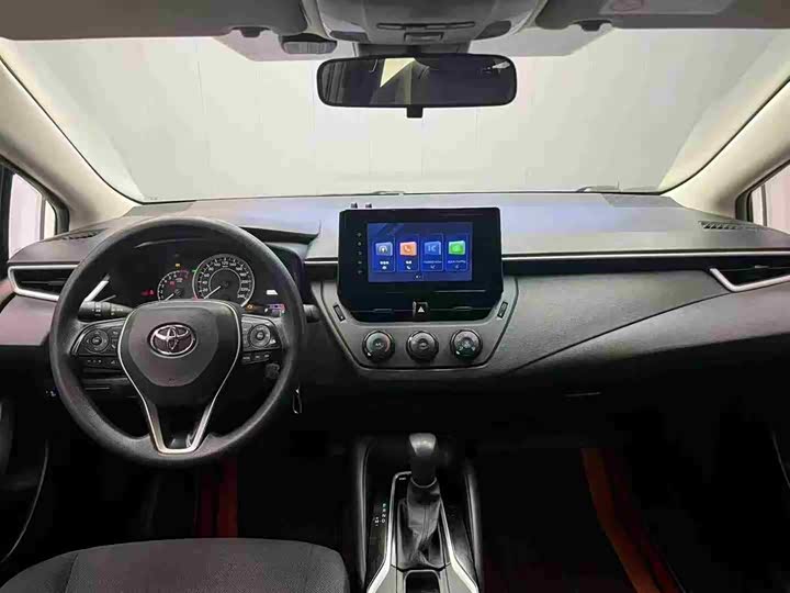 Фото 5 - Toyota Corolla