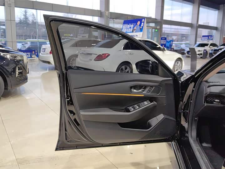 Фото 7 - Honda Accord