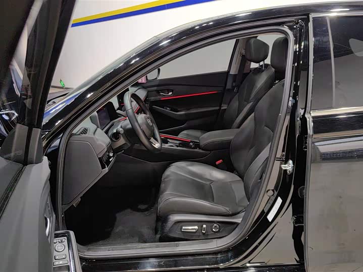 Фото 9 - Honda Accord