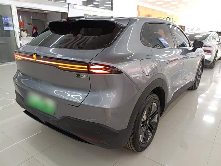 Фото 7 - Changan Deepal S05