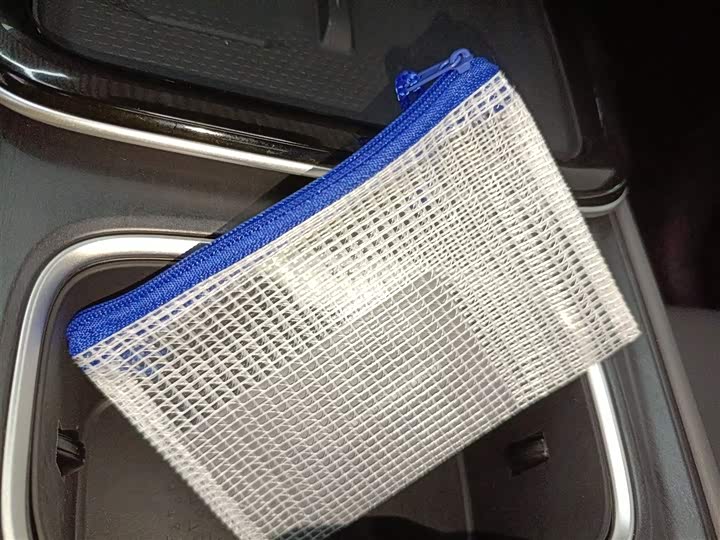 Фото 9 - Changan Deepal S05