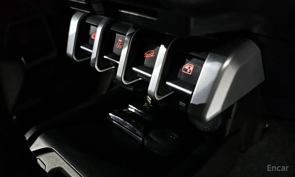 Фото 18 - Suzuki Jimny