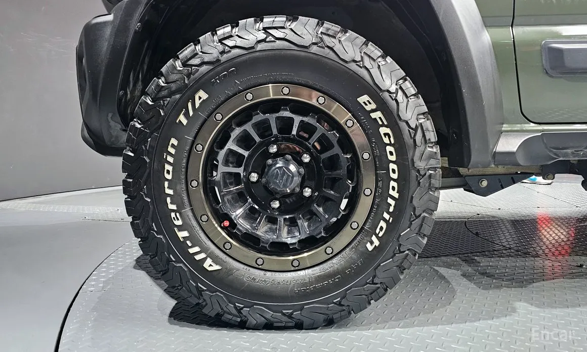 Фото 5 - Suzuki Jimny