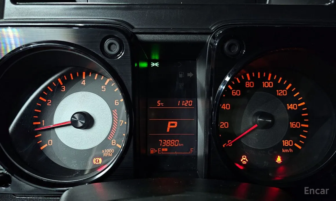 Фото 8 - Suzuki Jimny