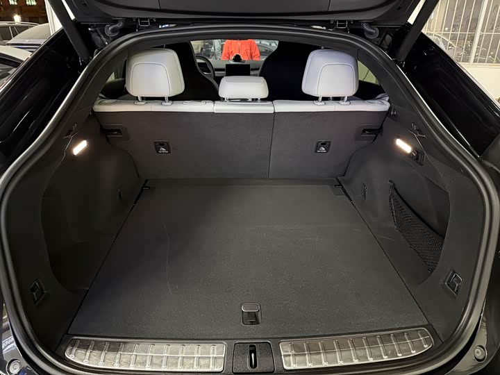 Фото 6 - Nio EC7