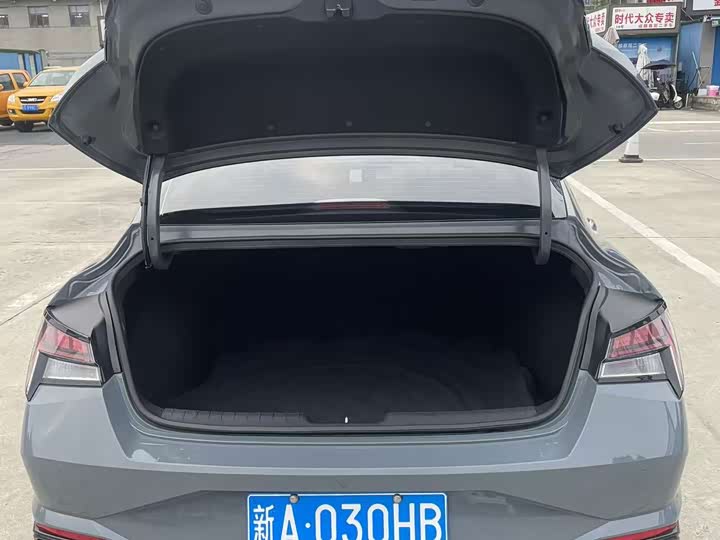 Фото 5 - Hyundai Elantra N line