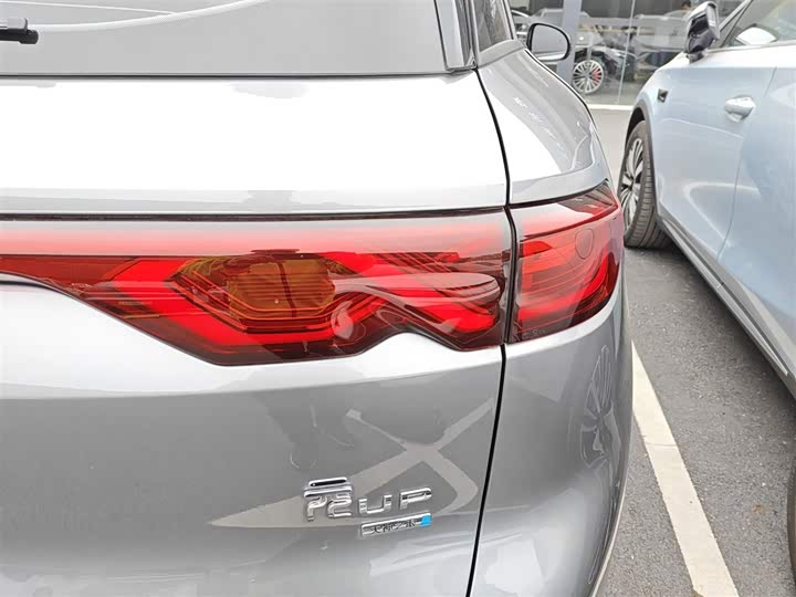 Фото 8 - BYD Yuan Up