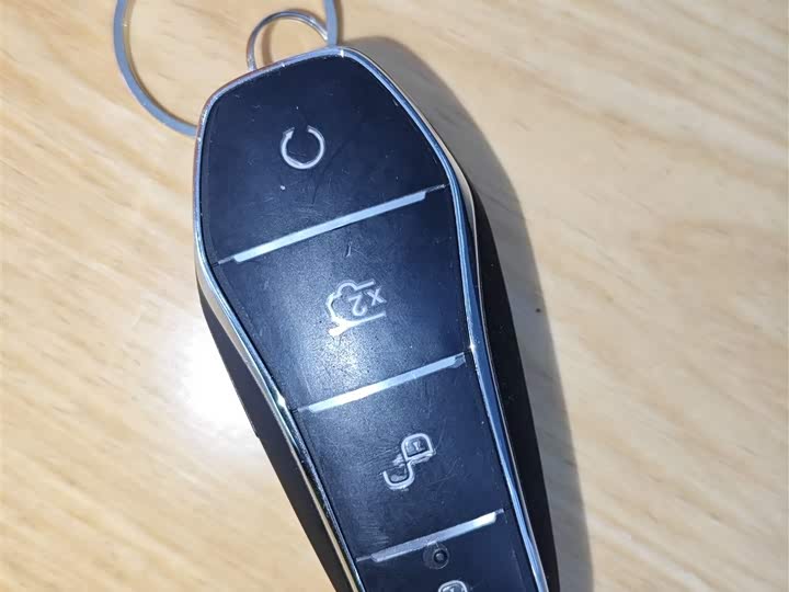 Фото 9 - BYD Yuan Up