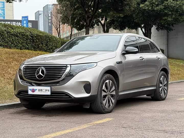 Фото 1 - Mercedes-Benz EQC