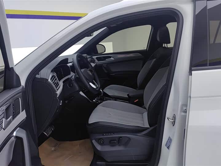 Фото 9 - Volkswagen Tayron