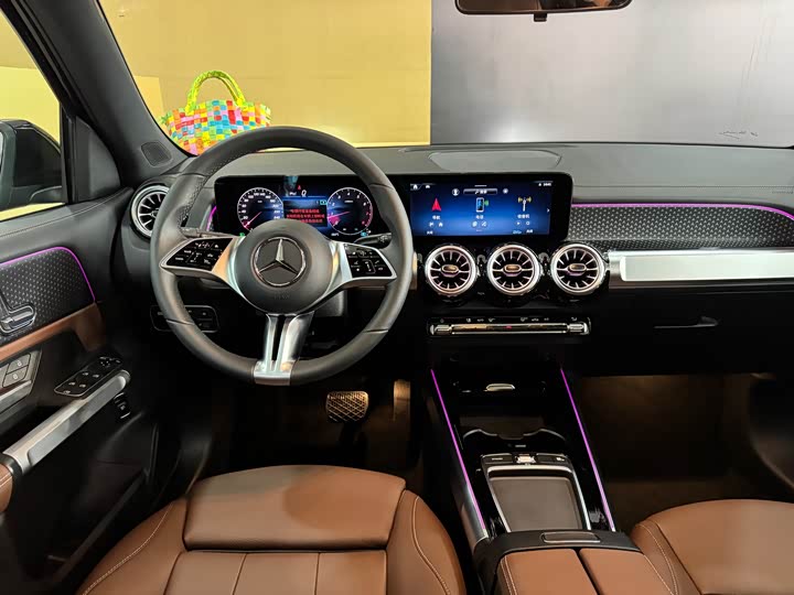 Фото 7 - Mercedes-Benz GLB-Class