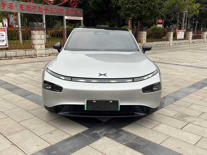 Фото 1 - XPeng P7