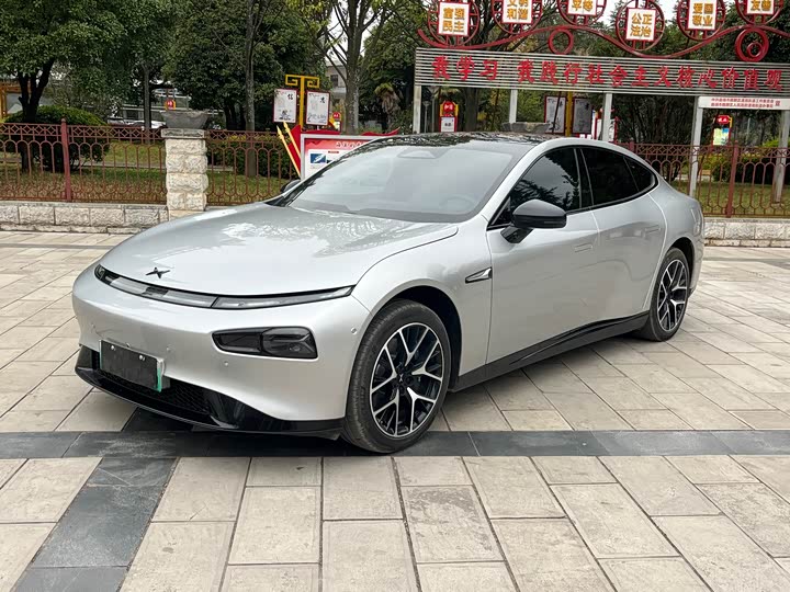 Фото 3 - XPeng P7