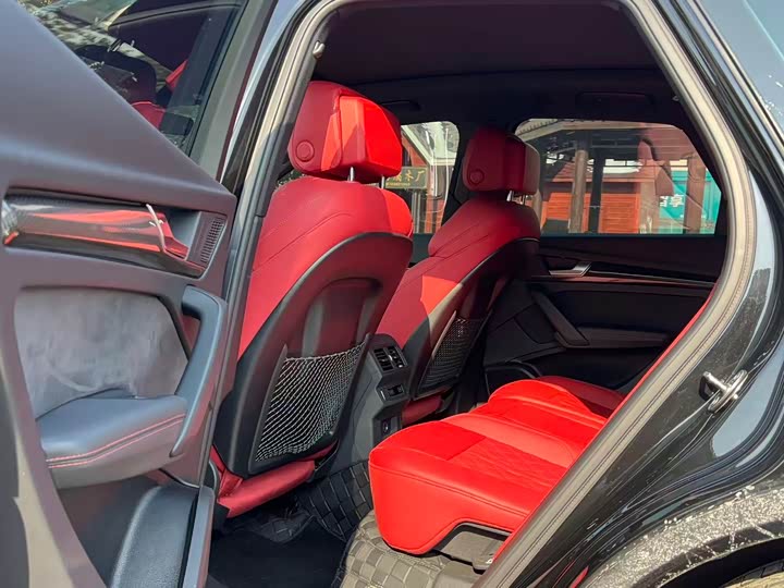 Фото 7 - Audi SQ5