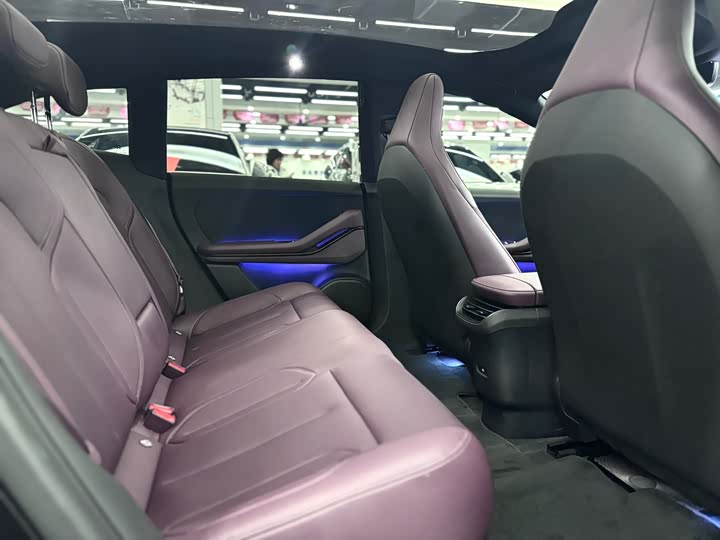 Фото 6 - Nio ET5T