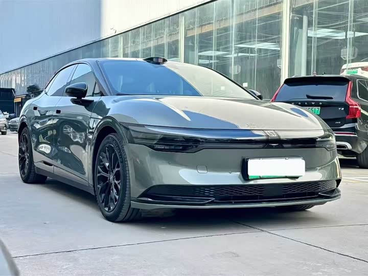 Фото 3 - Zeekr 007