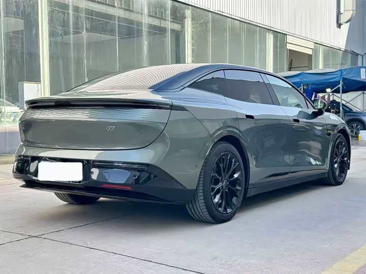 Фото 7 - Zeekr 007