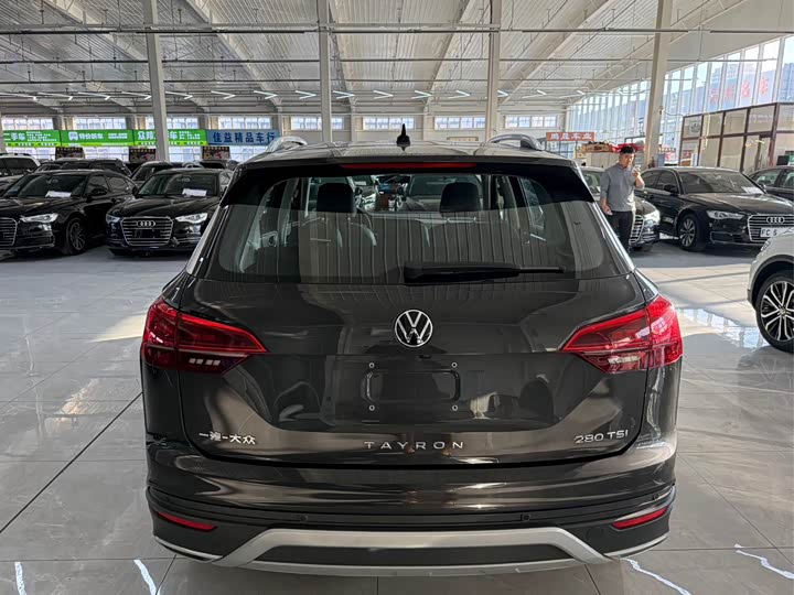 Фото 8 - Volkswagen Tayron