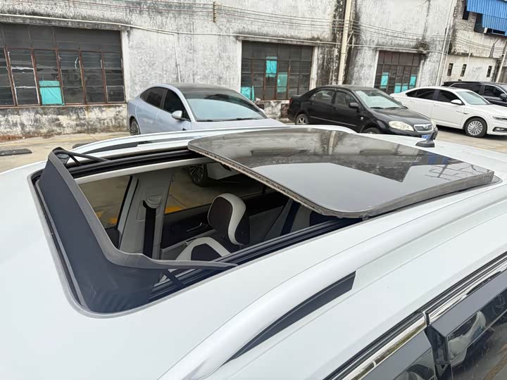 Фото 9 - Volkswagen Tayron