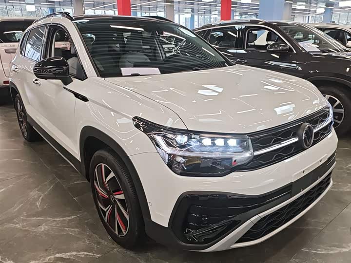 Фото 4 - Volkswagen Tharu