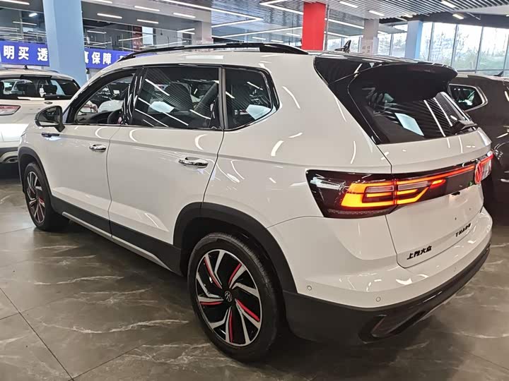 Фото 5 - Volkswagen Tharu