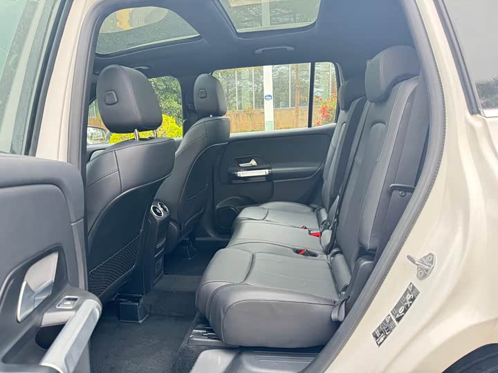 Фото 6 - Mercedes-Benz GLB-Class