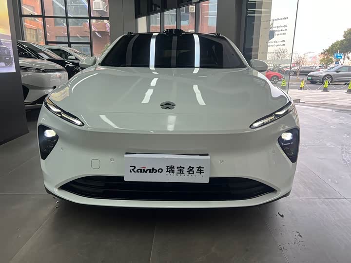 Фото 2 - Nio ET7