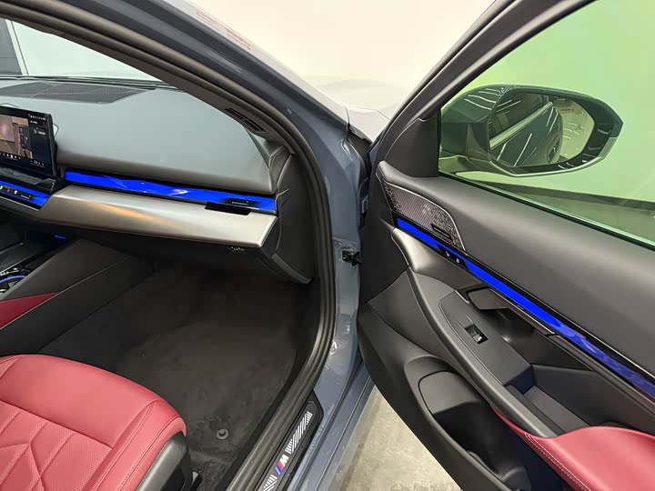 Фото 9 - BMW 5 Series