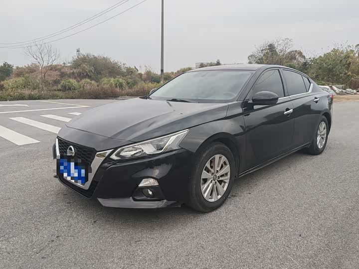 Фото 1 - Nissan Teana