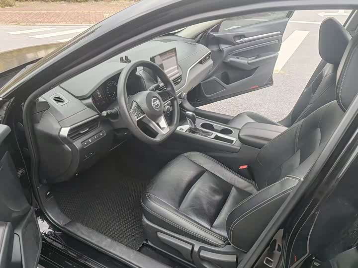 Фото 4 - Nissan Teana