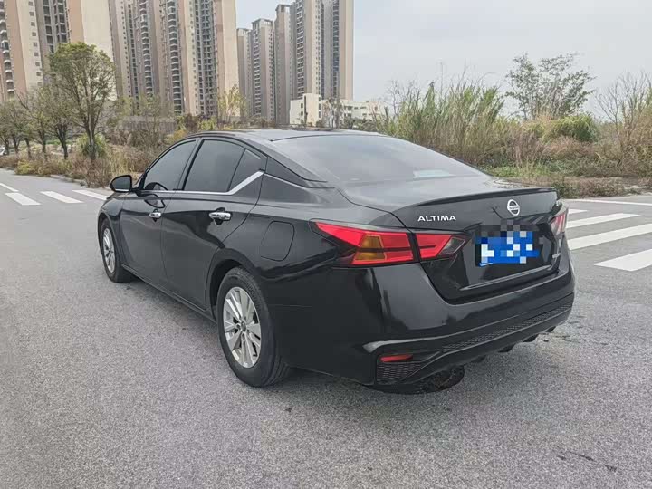 Фото 9 - Nissan Teana