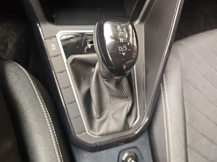 Фото 6 - Volkswagen Lavida