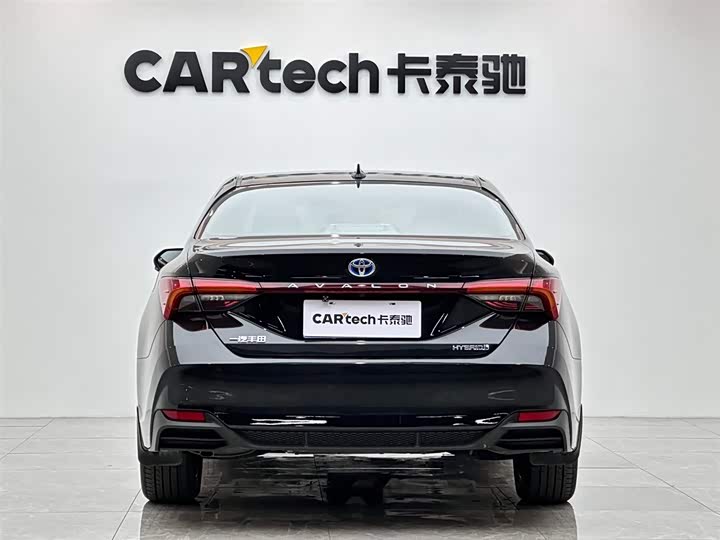 Фото 4 - Toyota Avalon