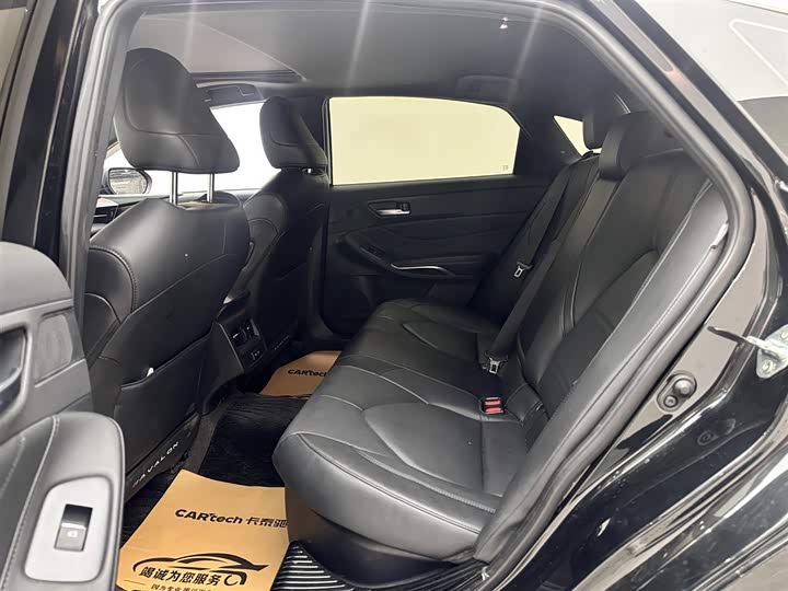 Фото 9 - Toyota Avalon