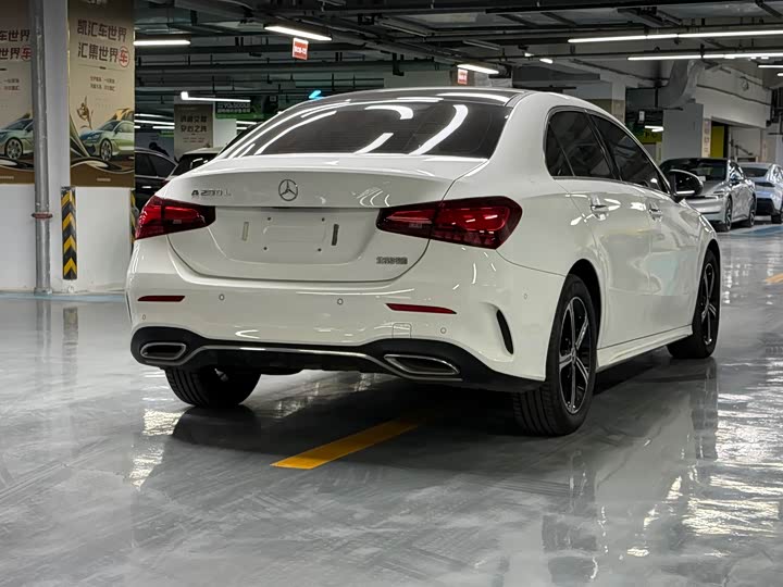 Фото 4 - Mercedes-Benz A-Class