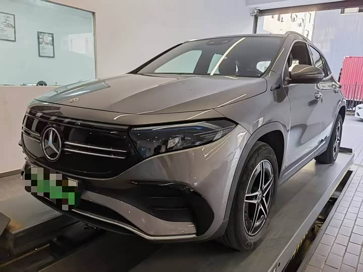 Фото 1 - Mercedes-Benz EQA