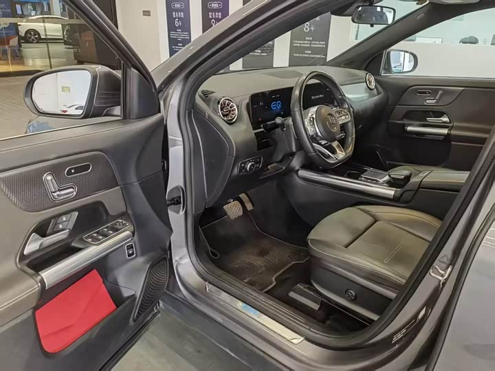 Фото 5 - Mercedes-Benz EQA