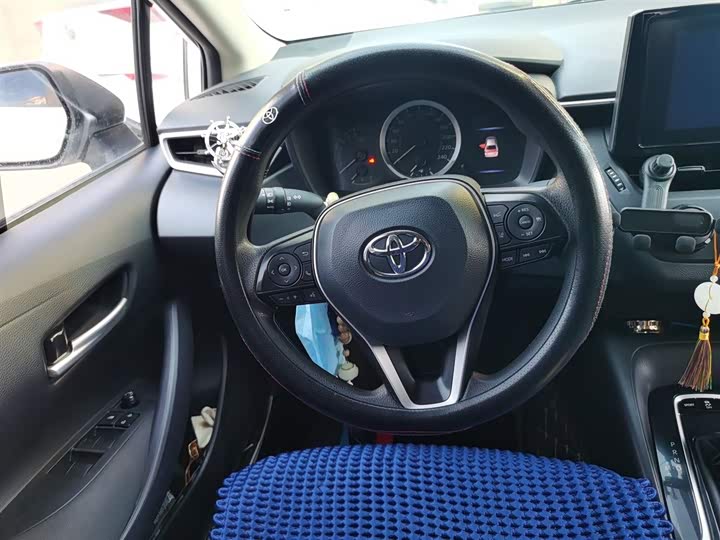 Фото 5 - Toyota Corolla