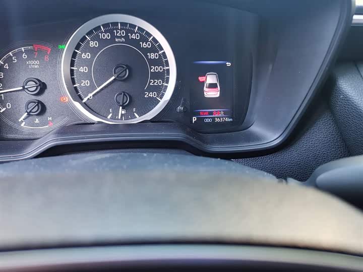 Фото 7 - Toyota Corolla