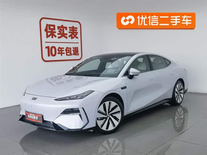 Фото 1 - Geely Galaxy E8