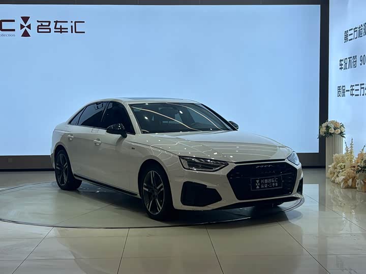 Фото 3 - Audi A4L