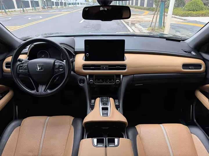 Фото 9 - Honda UR-V