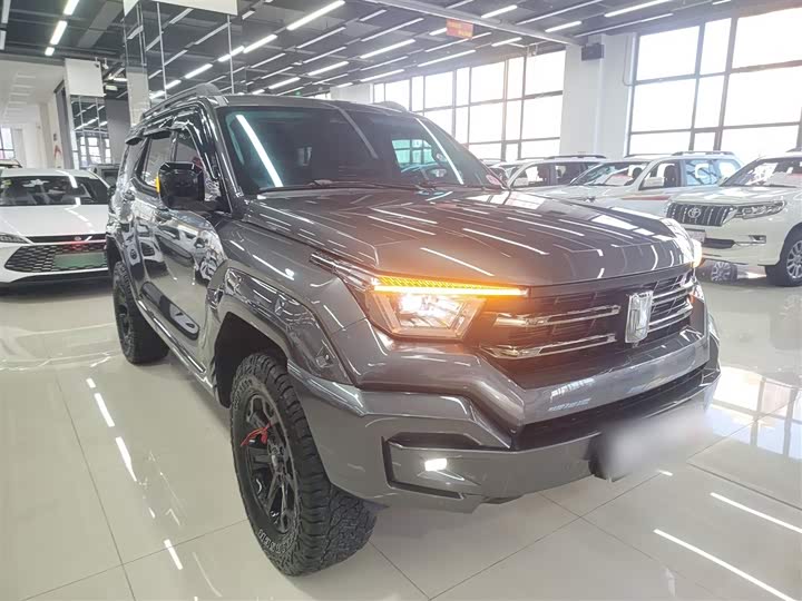 Фото 4 - Tank 400 Hybrid