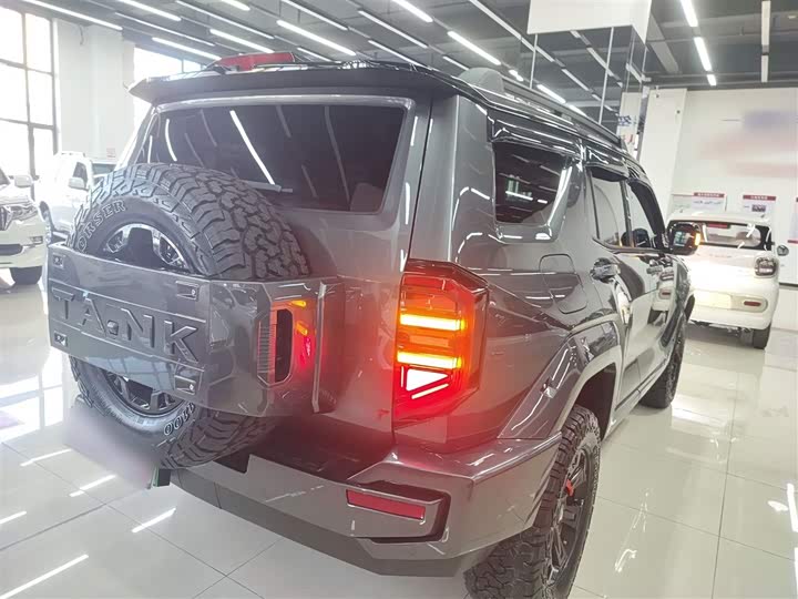 Фото 7 - Tank 400 Hybrid