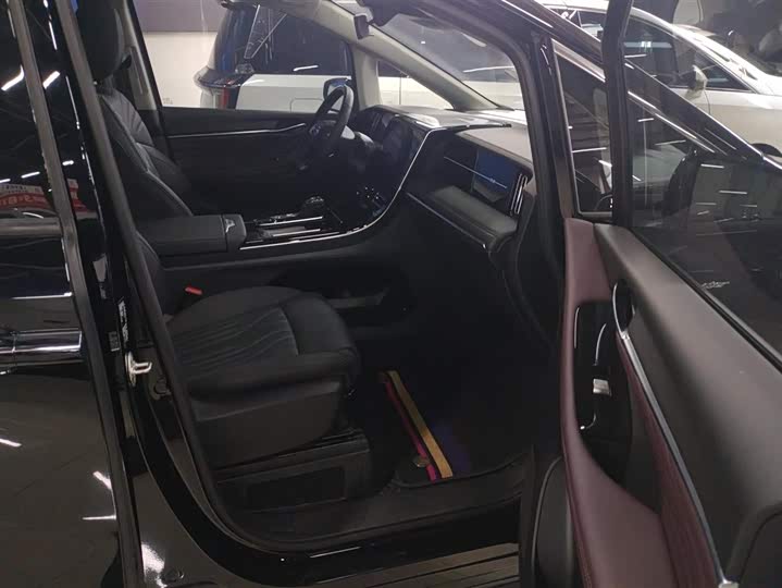 Фото 8 - GAC Trumpchi M8